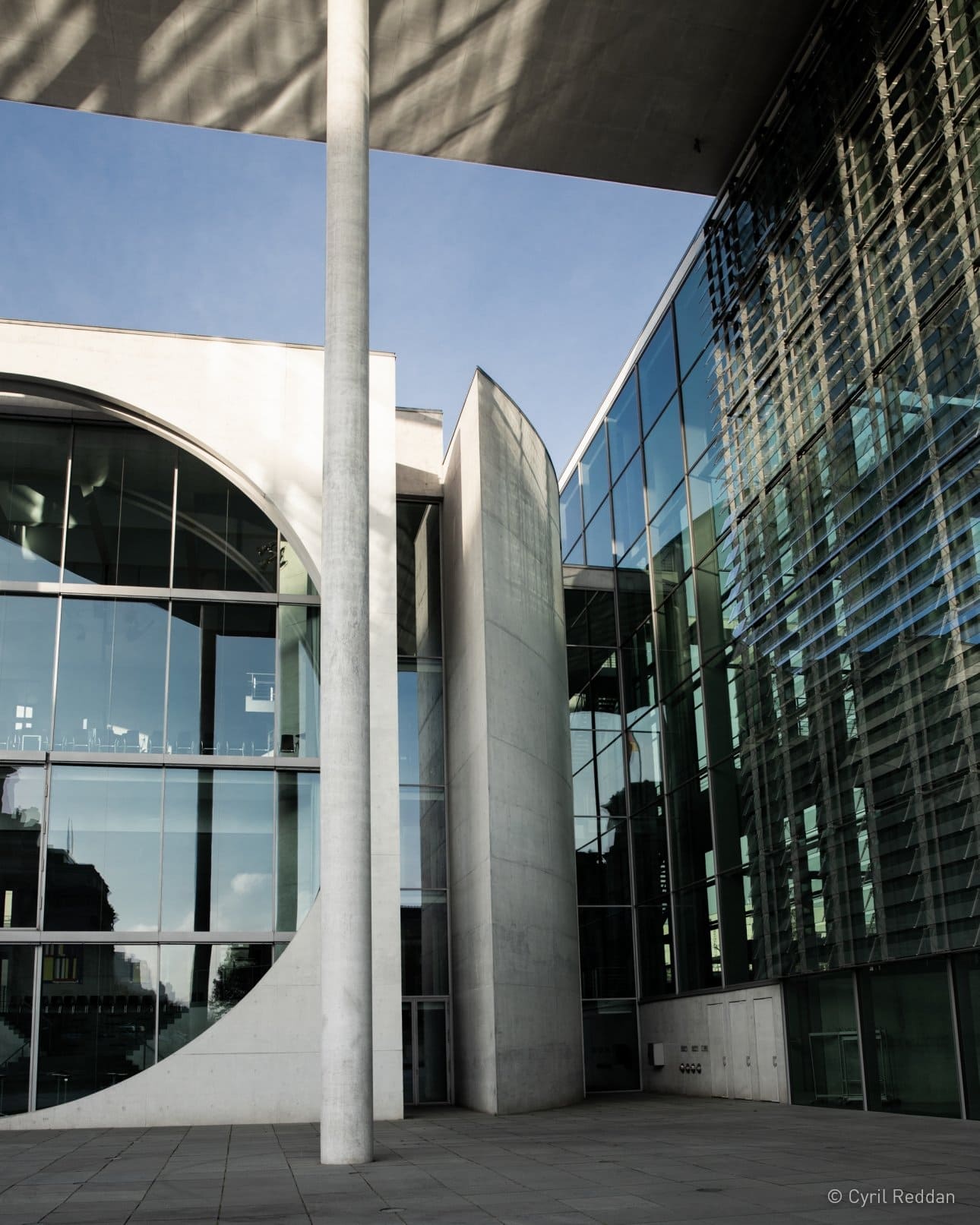 Exterior photo of the Reichstag