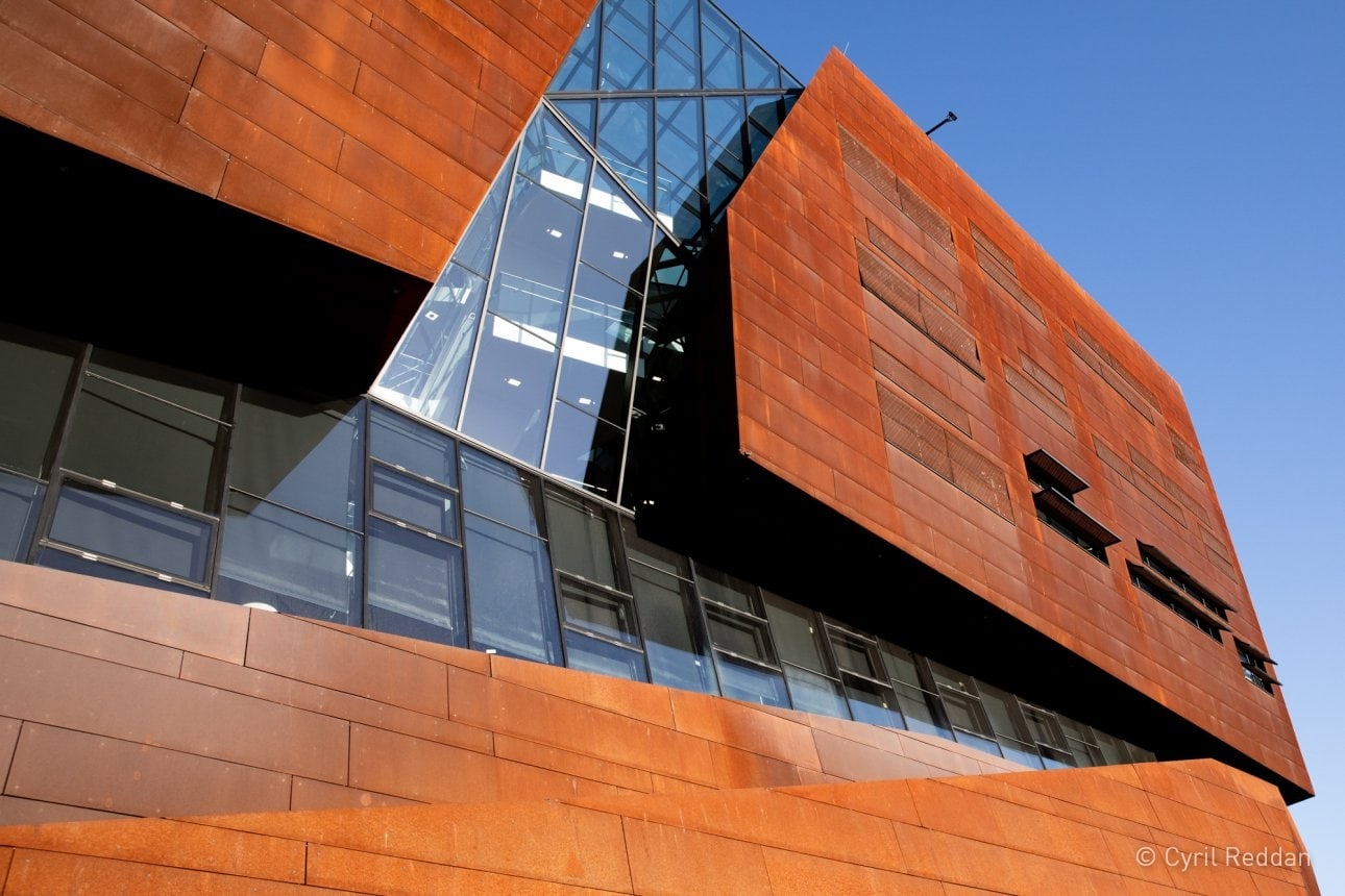 Exterior photo of Vienna University WU Department 1